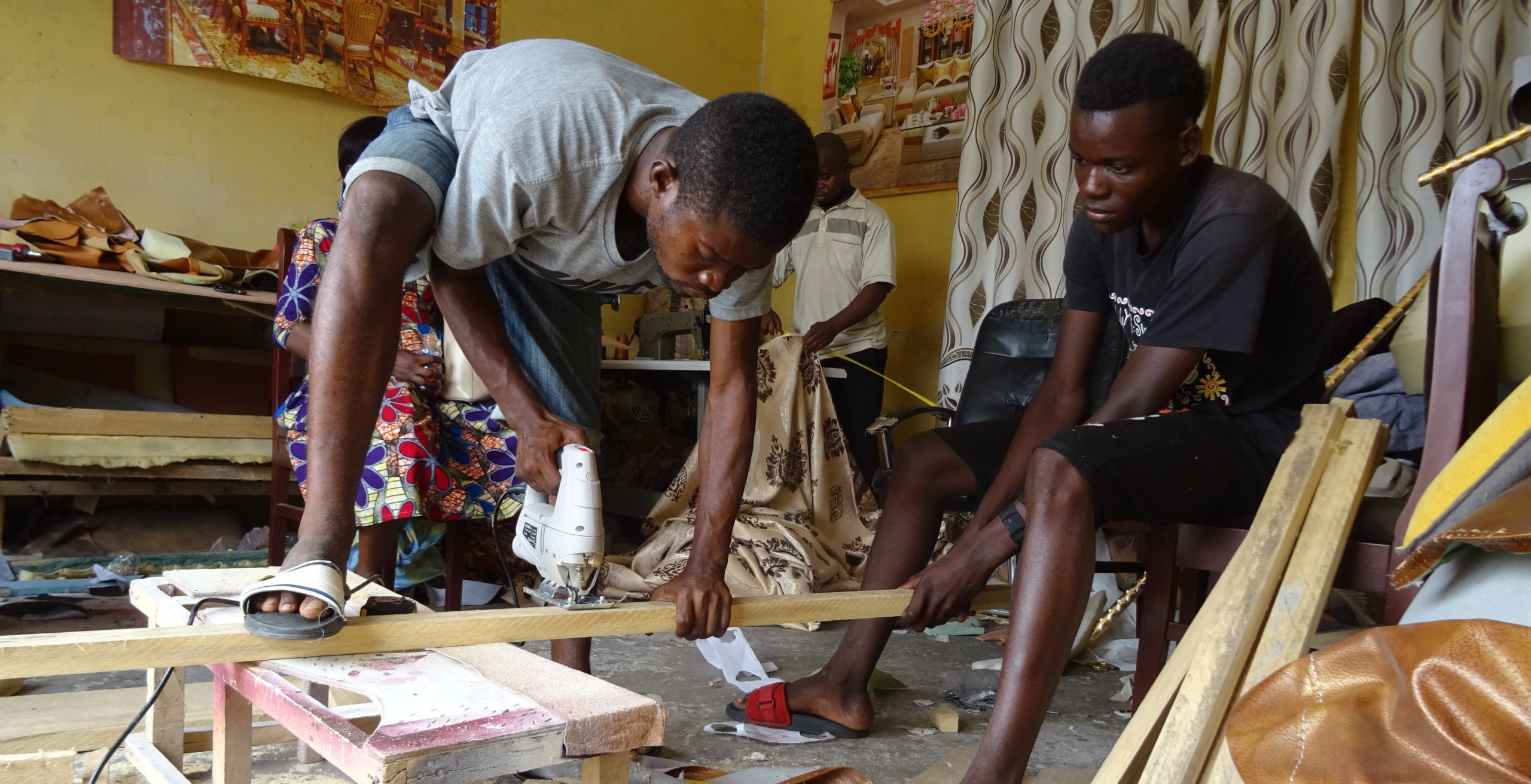 Face à la crise sanitaire : Les jeunes des parcours de formation professionnelle à Brazzaville se sont adaptés !