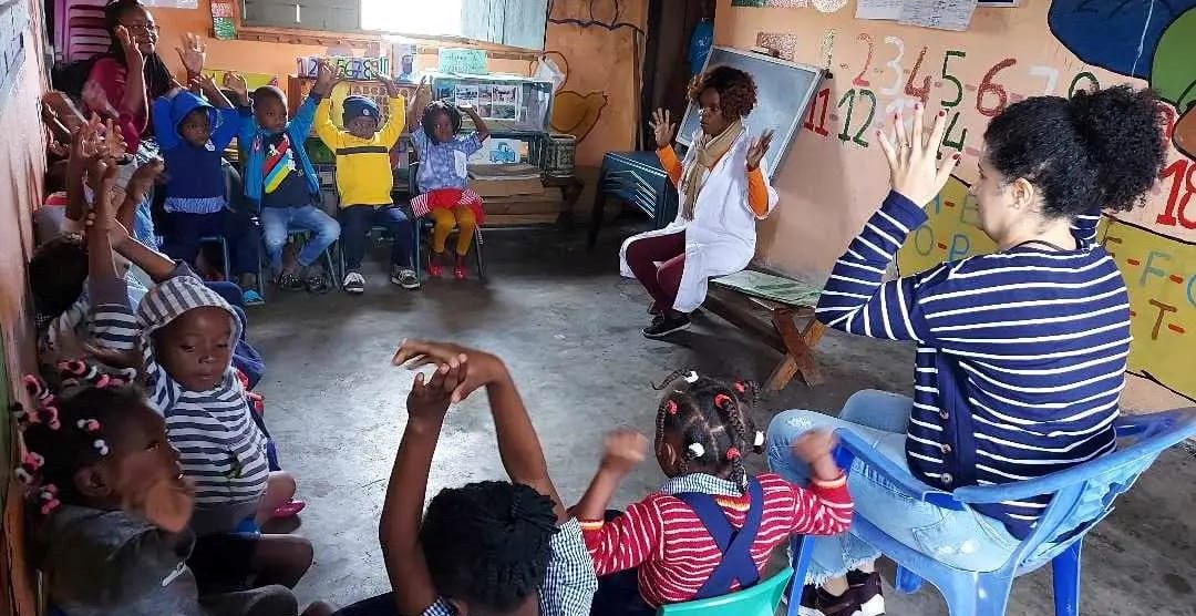 Handicap, les équipes du Mozambique formées par le Brésil.